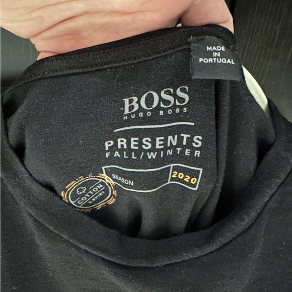 Hugo Boss Graphic Tee - Picture 3 of 3